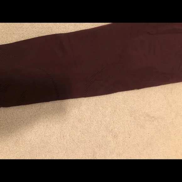 Lululemon - Picture 4 of 5